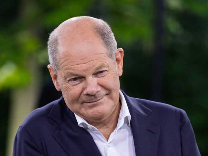 KanzlerGESPRÄCH mit Kanzler Scholz in Erfurt am 10. August 2023
